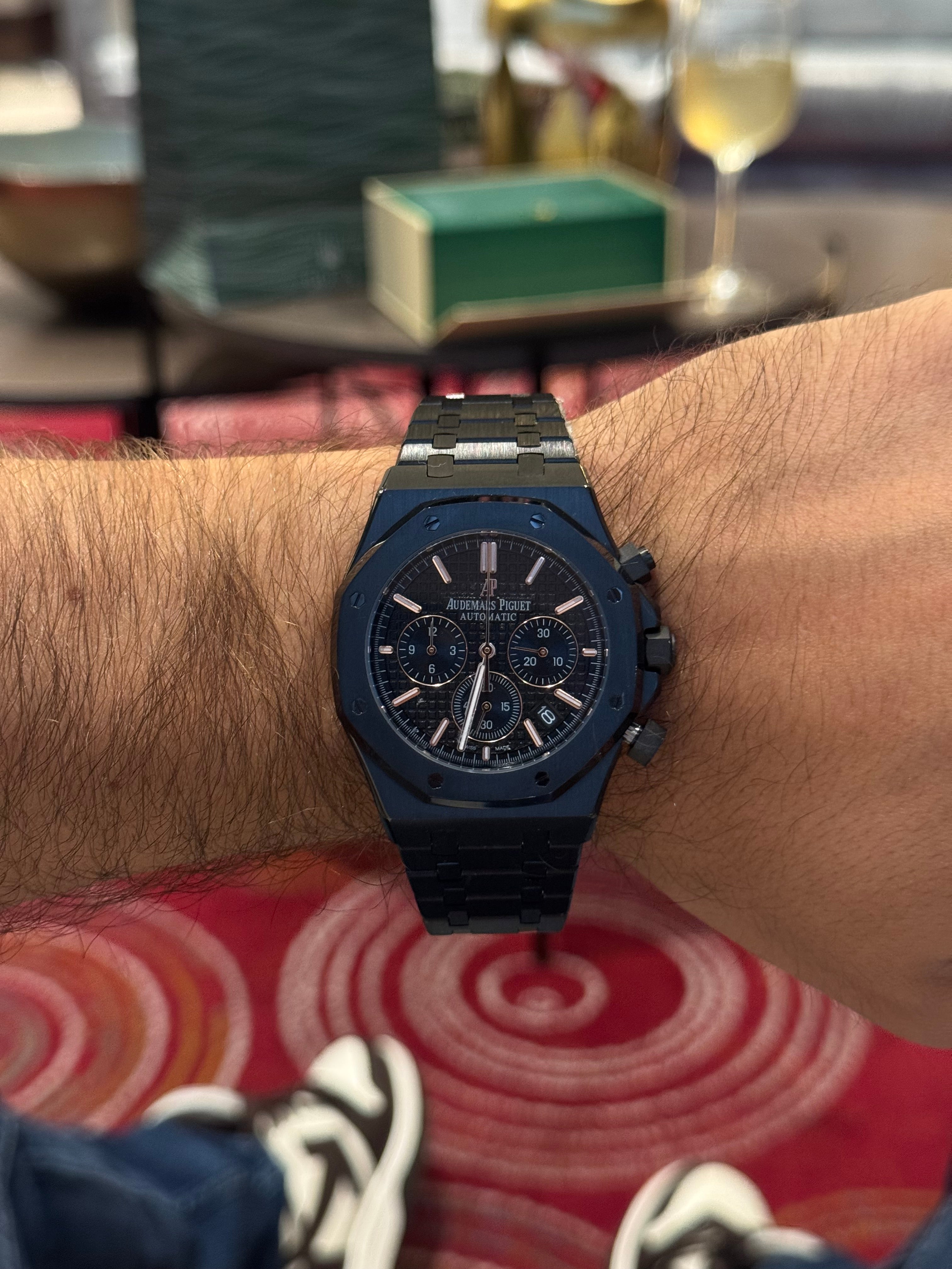 Audemars Piguet Royal Oak "Blue Ceramic" de 41 mm de diámetro.