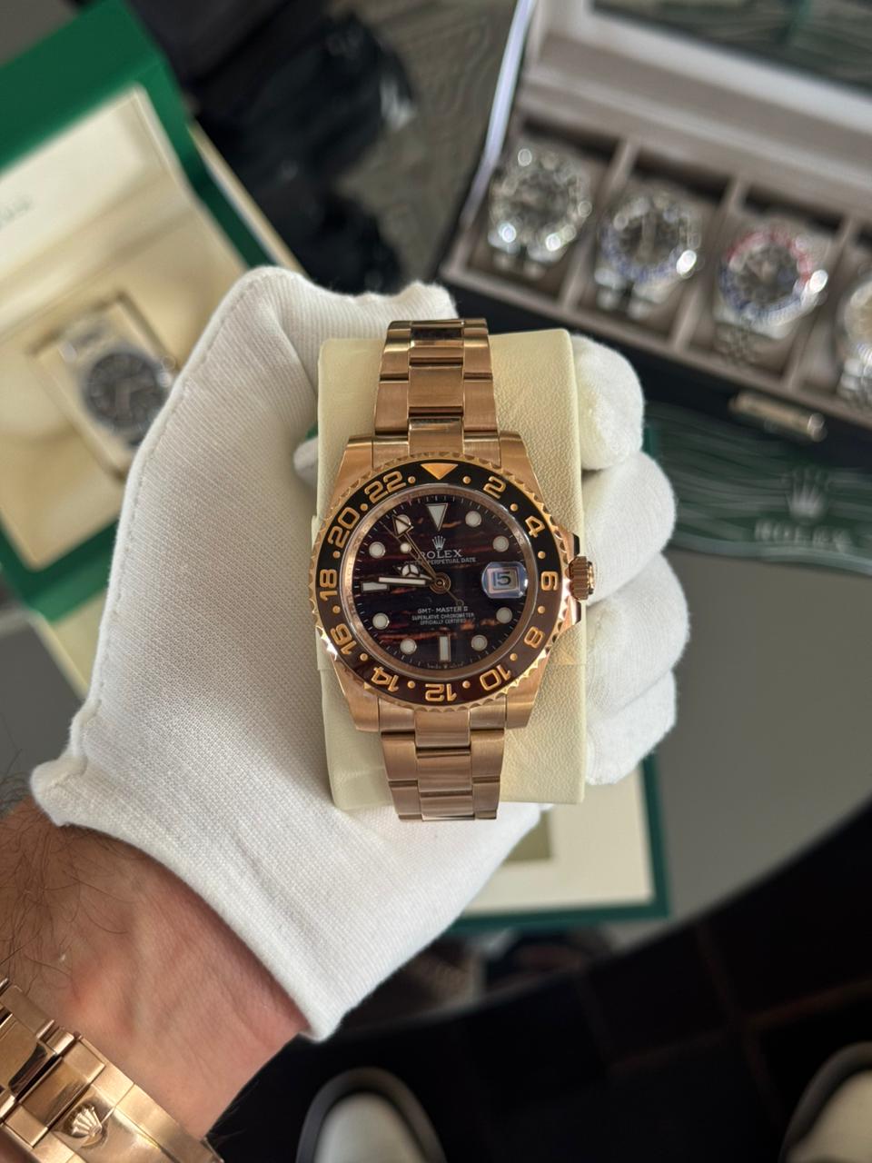 Rolex GMT-Master II "Root Beer" de 40 mm de diametro.
